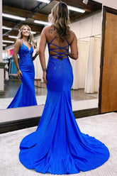 Wunderschönes königsblaues langes Meerjungfrau-Ballkleid mit Spaghettiträgern und V-Ausschnitt